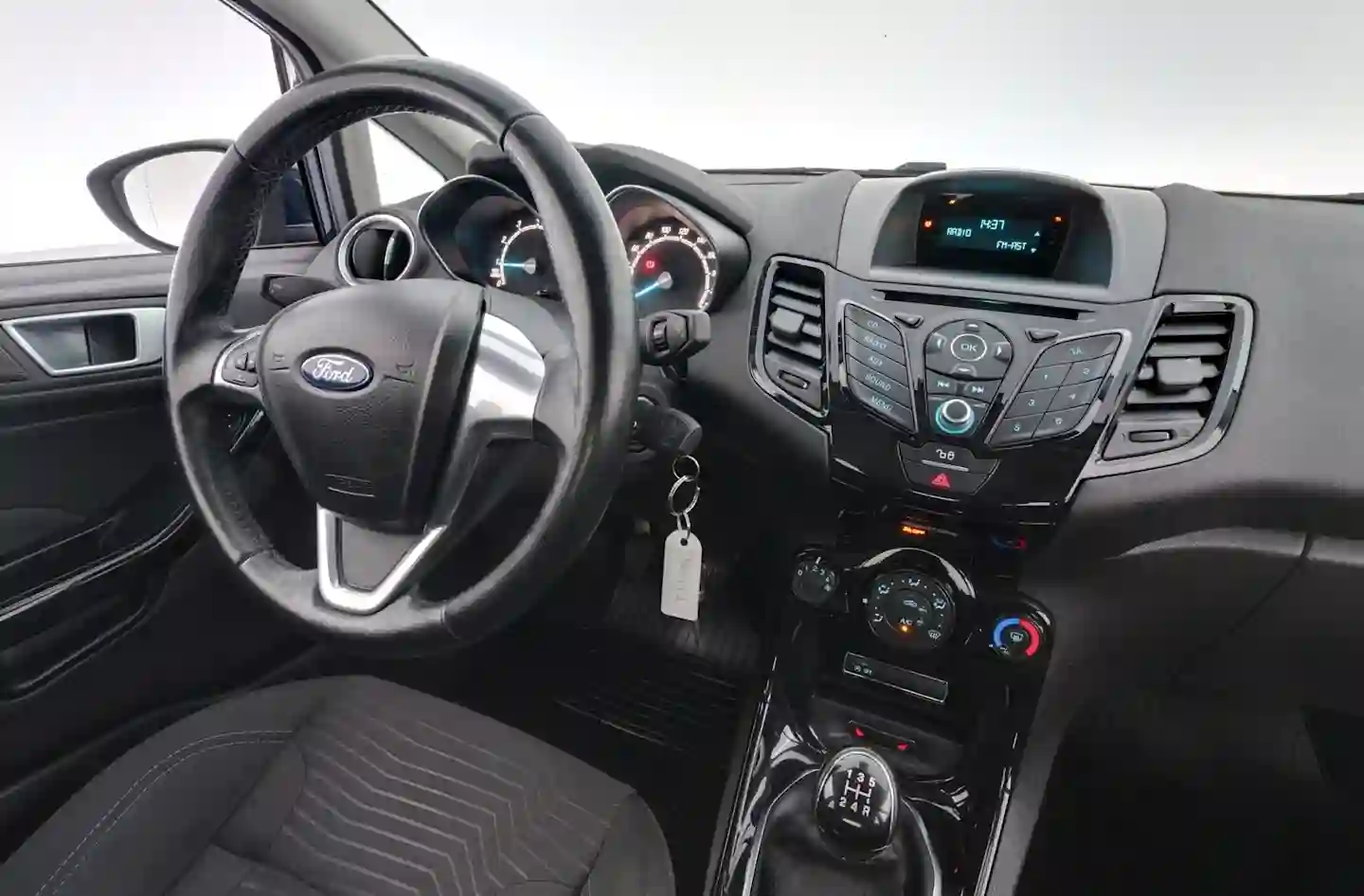 Car Image - 7IATRiLF7qizaxkWbGygXy