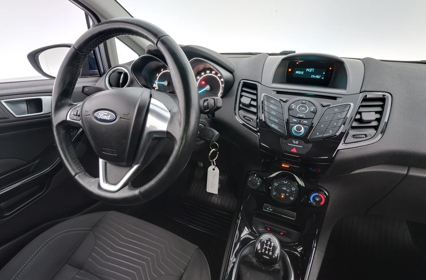 Car Image - 7IATRiLF7qizaxkWbGygXy