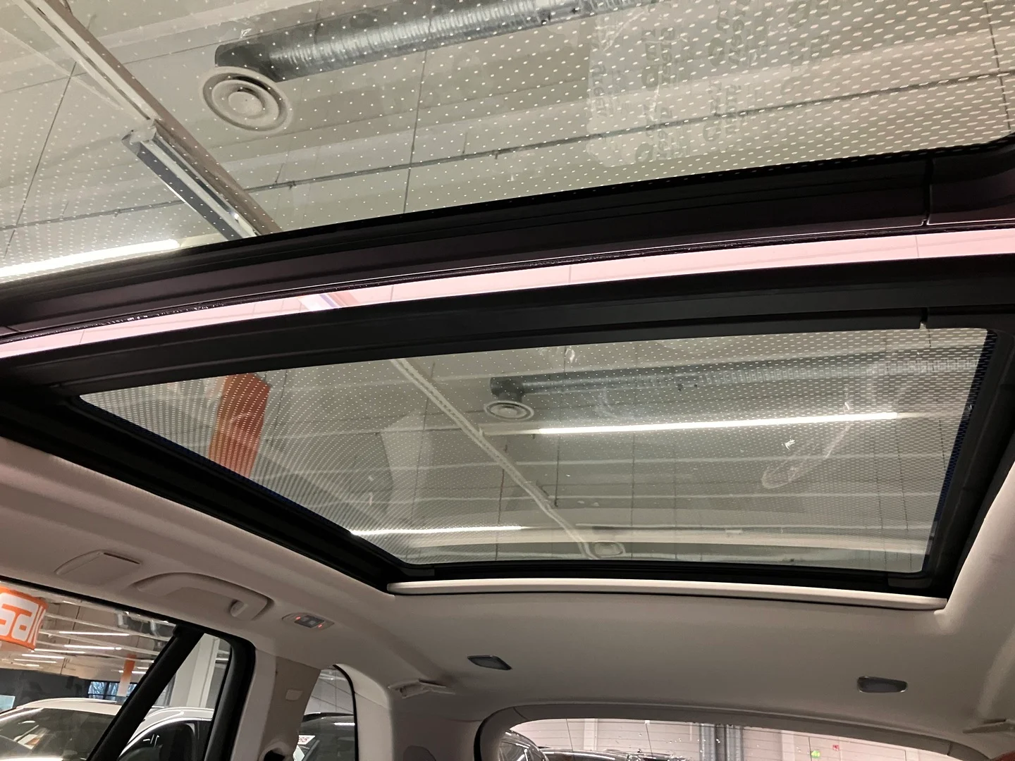 Car Image - 6a6G32rnsuOITWlzlnkyGs