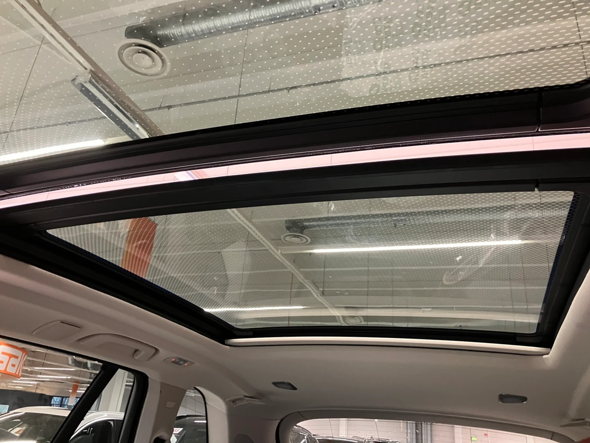 Car Image - 6a6G32rnsuOITWlzlnkyGs