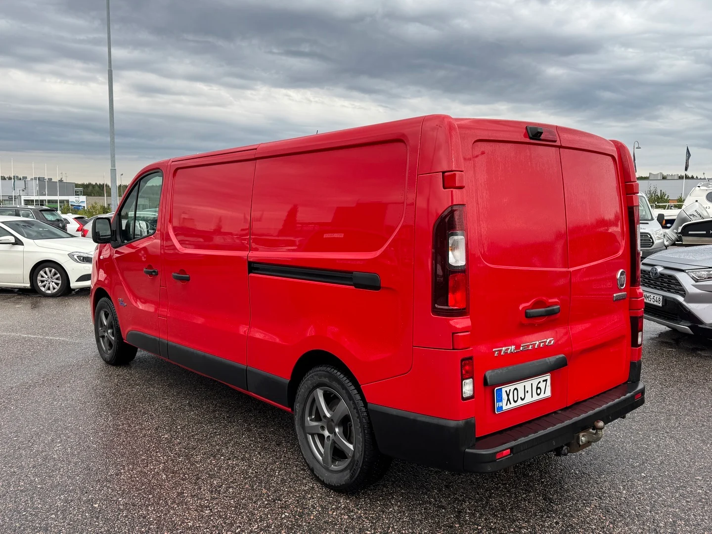 Car Image - vIveoAvNFdedfiRaiAp8S