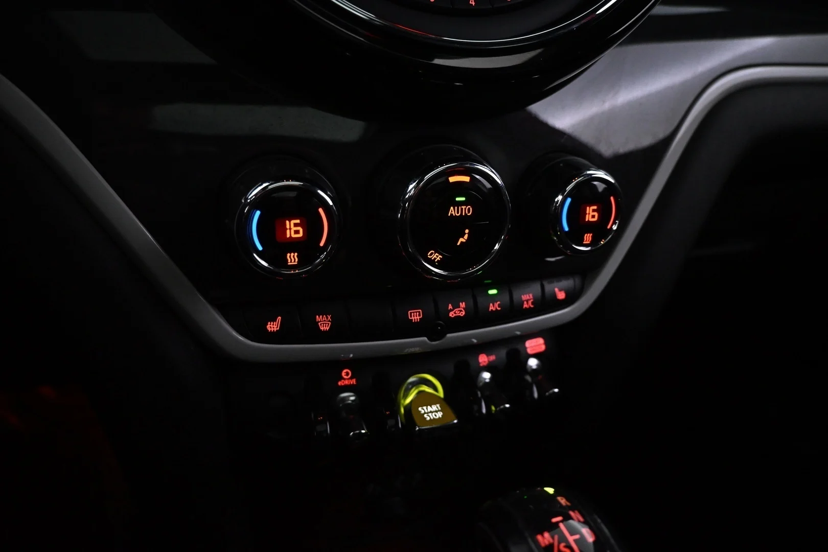 Car Image - uTyiNhg1df8muH1er2Bwf