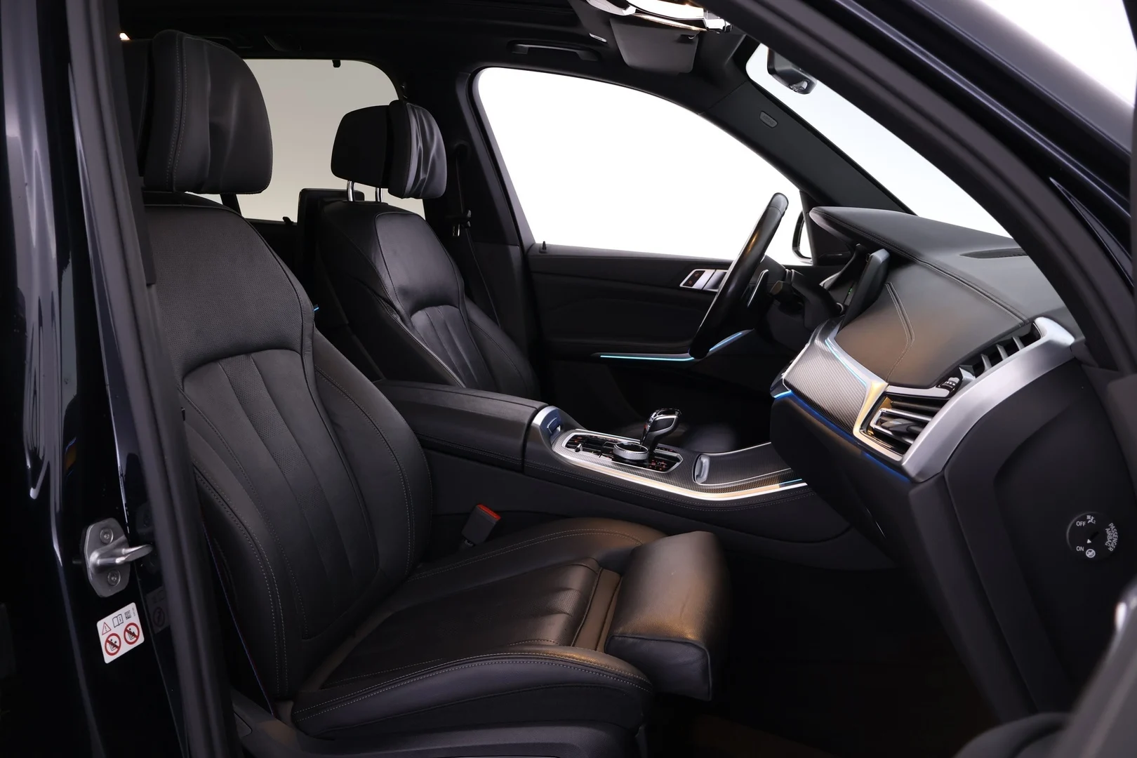 Car Image - Kf1k6CBCGhWbKmKWPBUEk