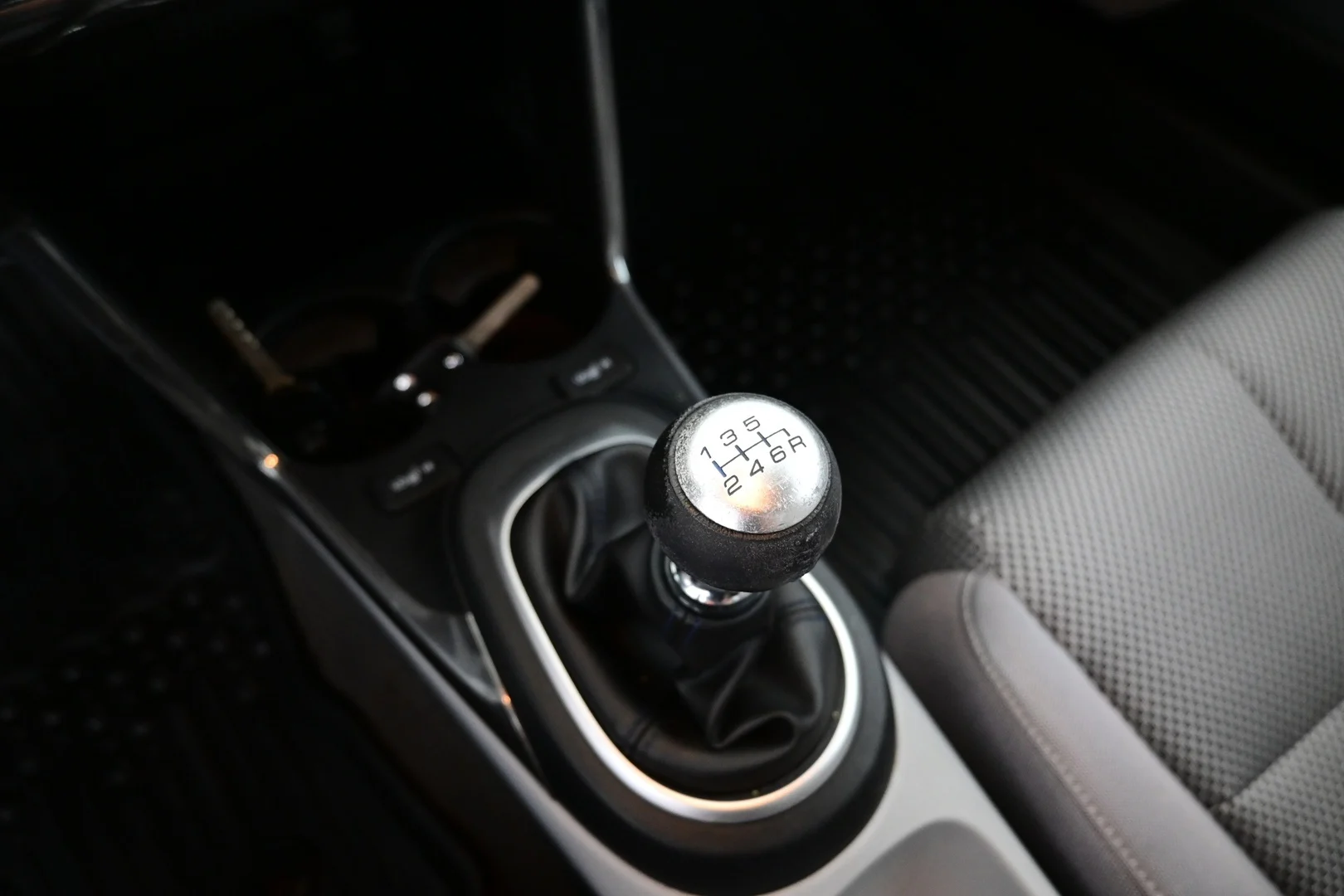 Car Image - 1KP2sbYHQFfOLL0V4JcDh8