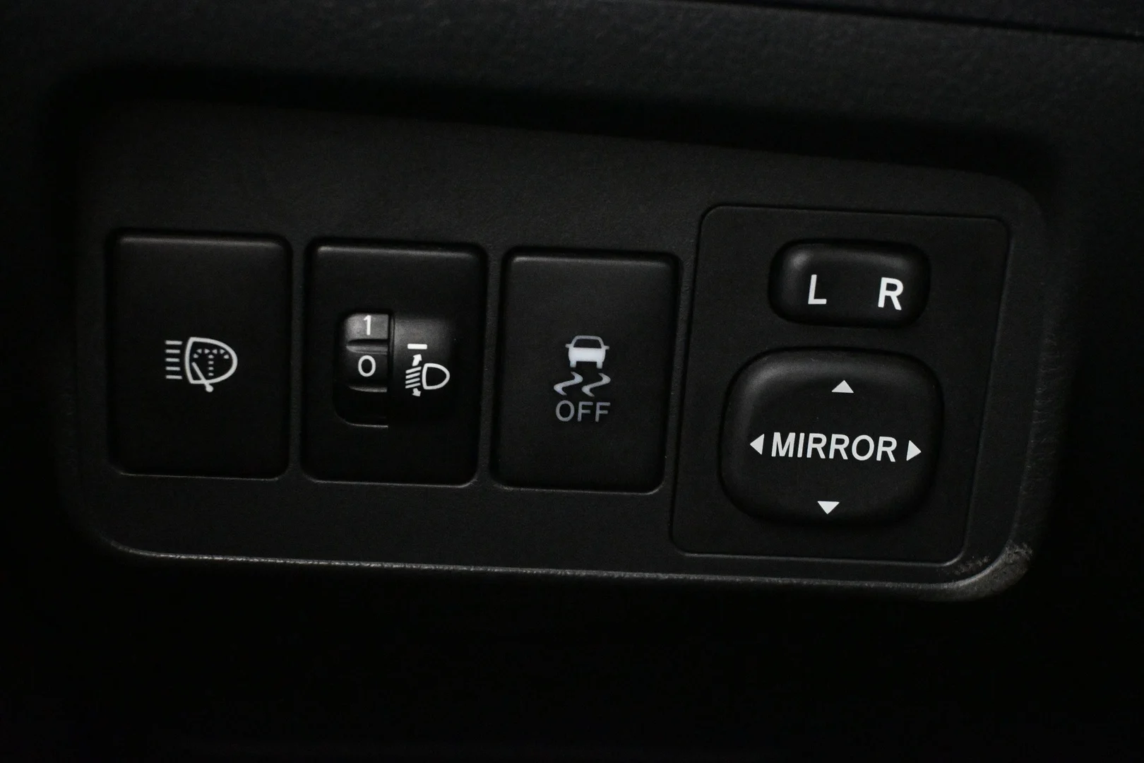 Car Image - 3l9WDkOB5ZhdnOe6nqib4A