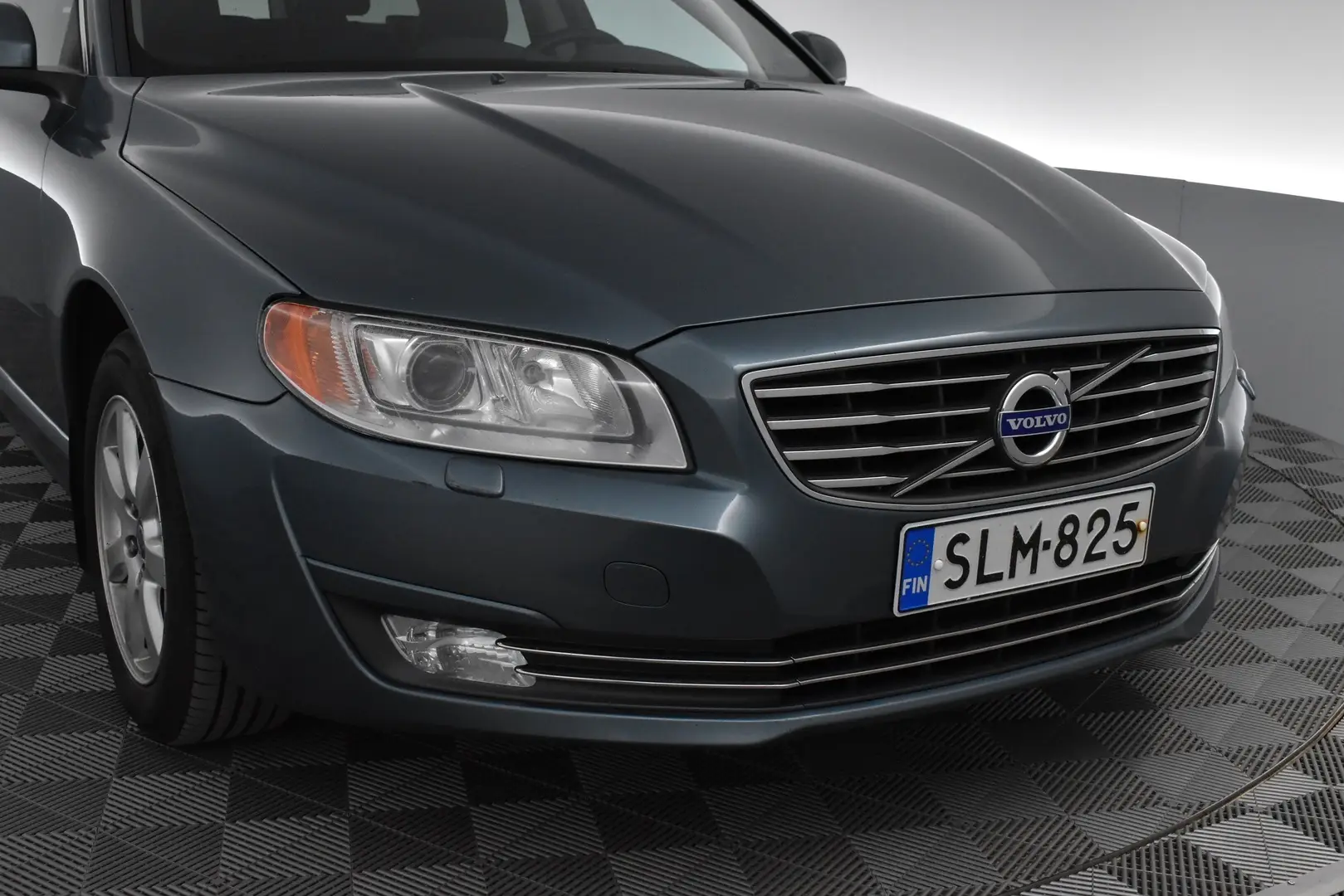 Car Image - 6swUg5RVtYa17G10GFml9b