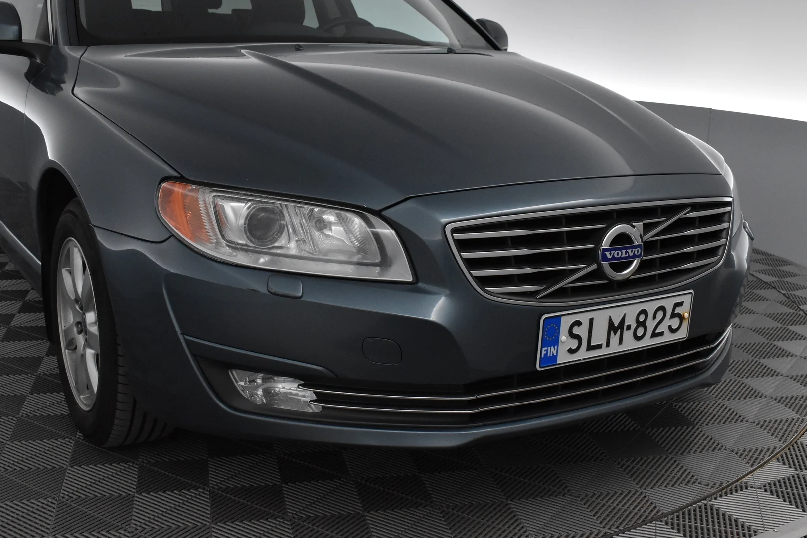 Car Image - 6swUg5RVtYa17G10GFml9b