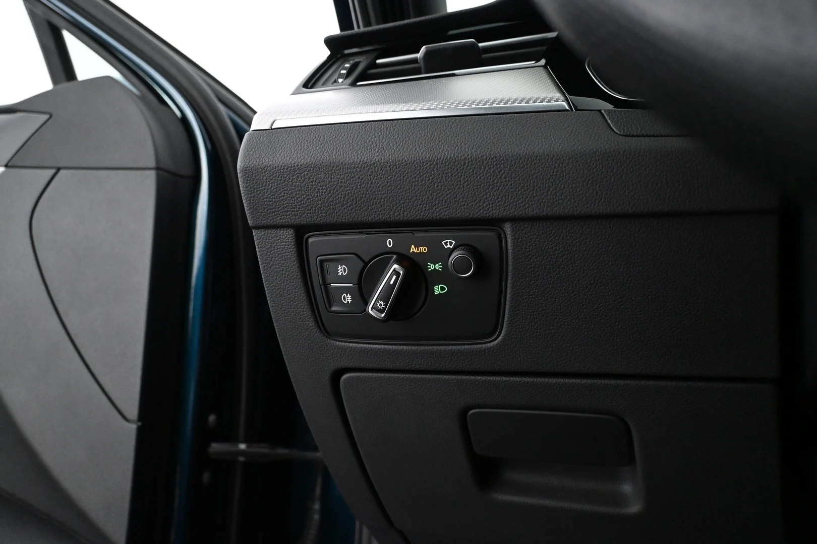 Car Image - 3tgGjujxUyQCeh6MiGZqm3