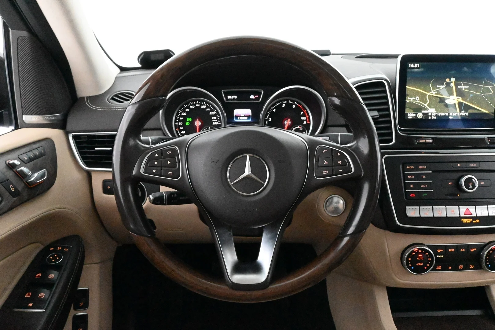 Car Image - 45cXTwuheaUHWnWoXcv8yq
