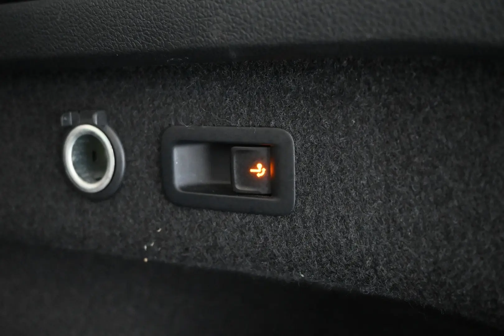 Car Image - 2WJoeuOWrHxXrP6cZvWf55