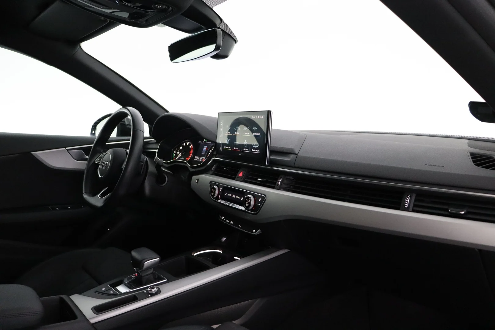 Car Image - 4ZJl3gDV129EArobzzognH