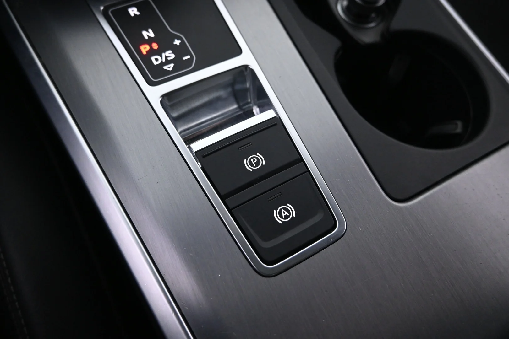 Car Image - 1L3CuO6me2Wa9RXiQtQnMt