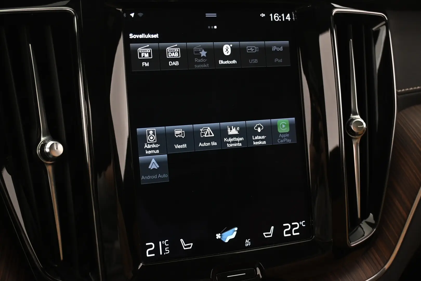 Car Image - 5M6PURsutSWbg7KwL09jTa