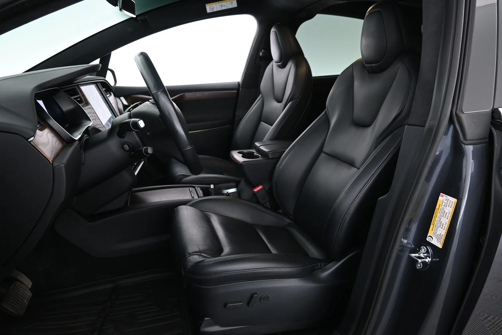 Car Image - 1dnfXZEKIKg6ij0iB9IEuH