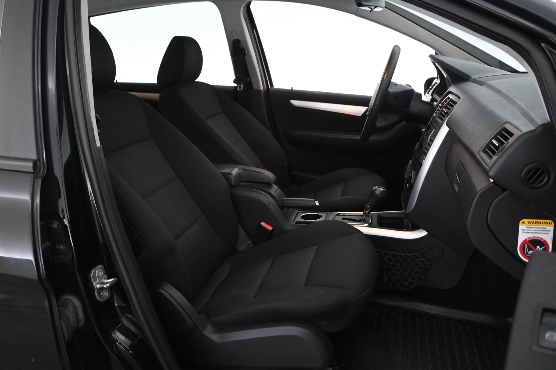 Car Image - 4RtncZOc1TPkBM4gDeyrJ9