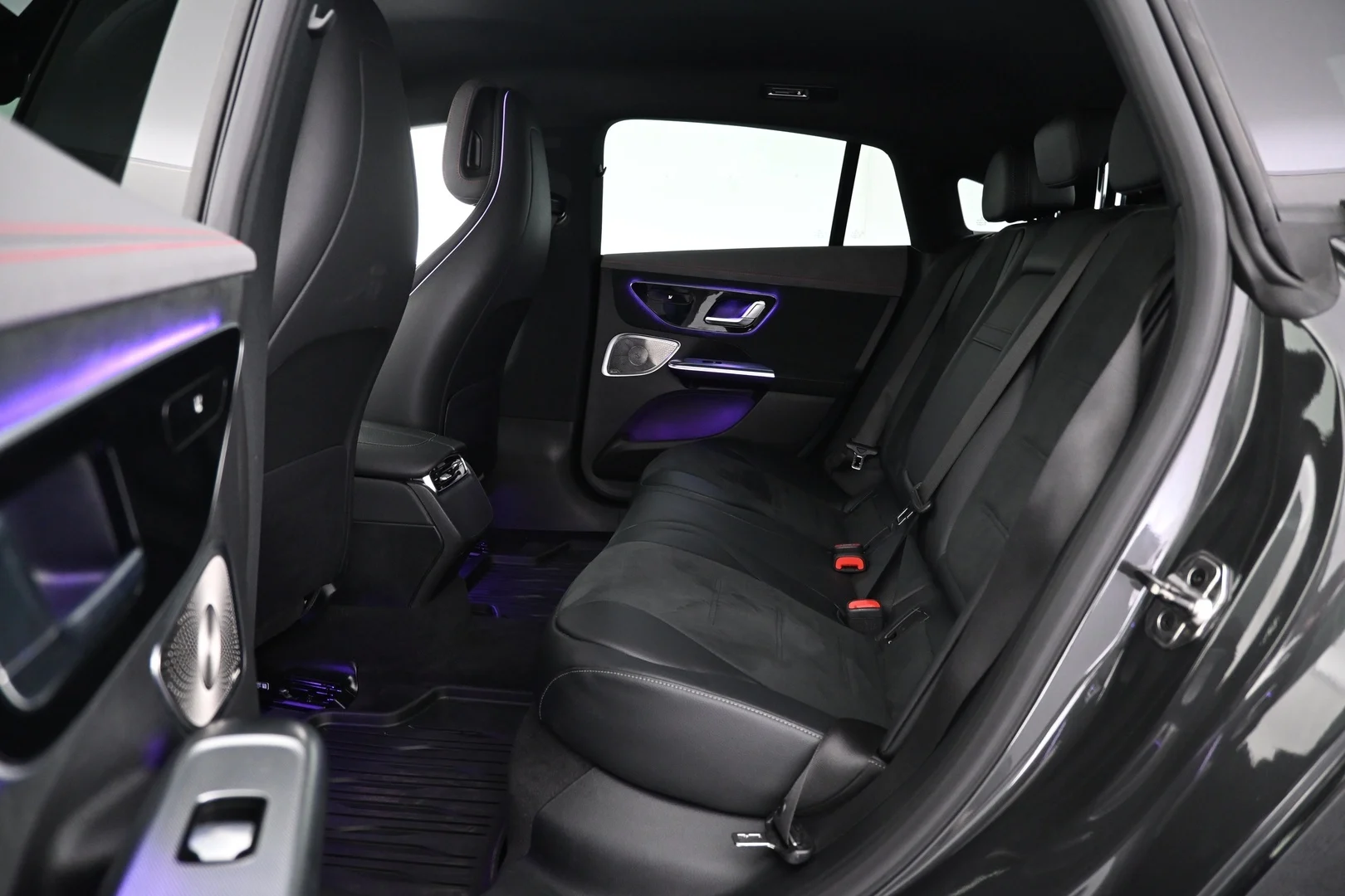Car Image - 7fGZ7ztht2kHKUD8yBqrAo