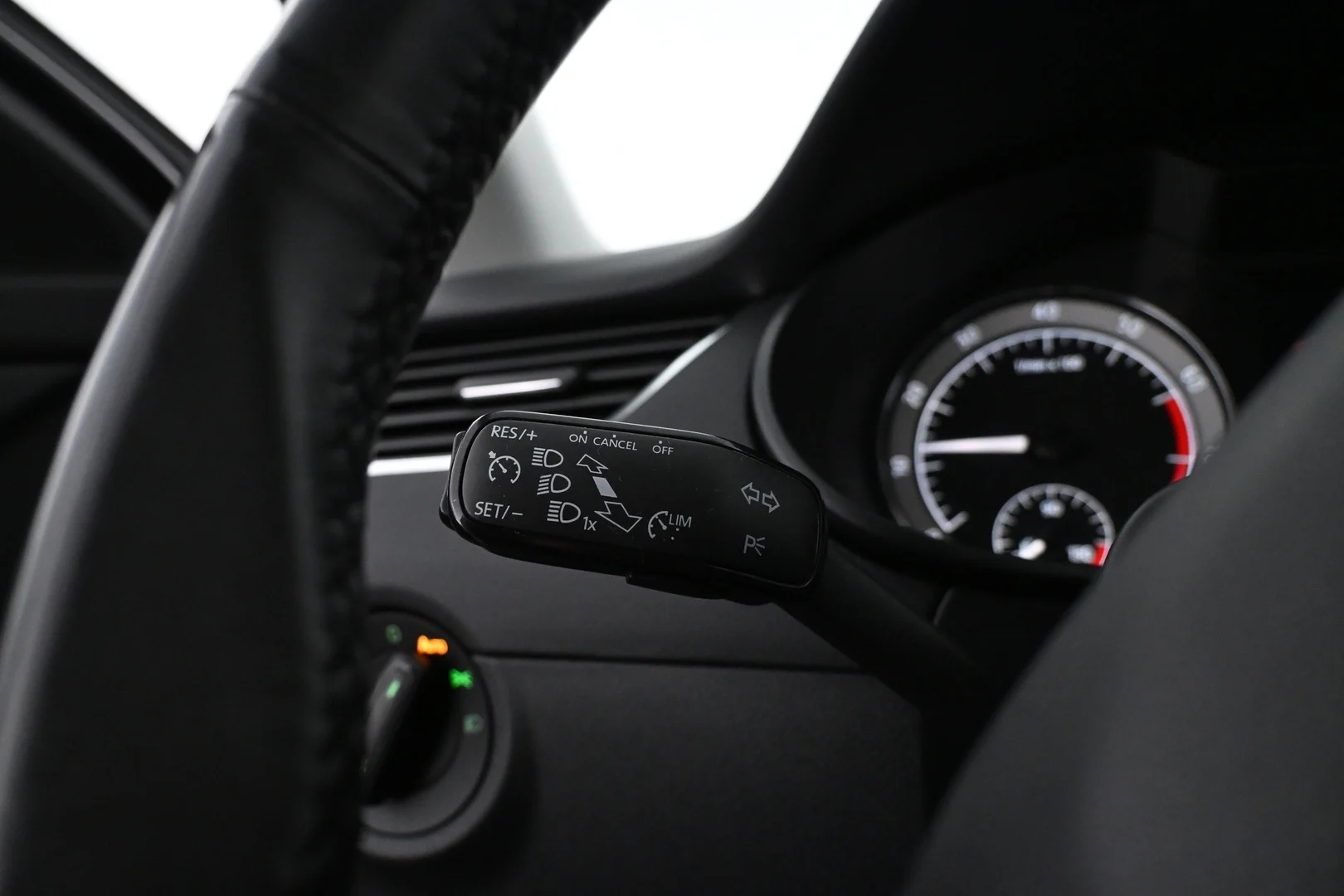 Car Image - 6cBYW1jqgVko9bWZAC2blE