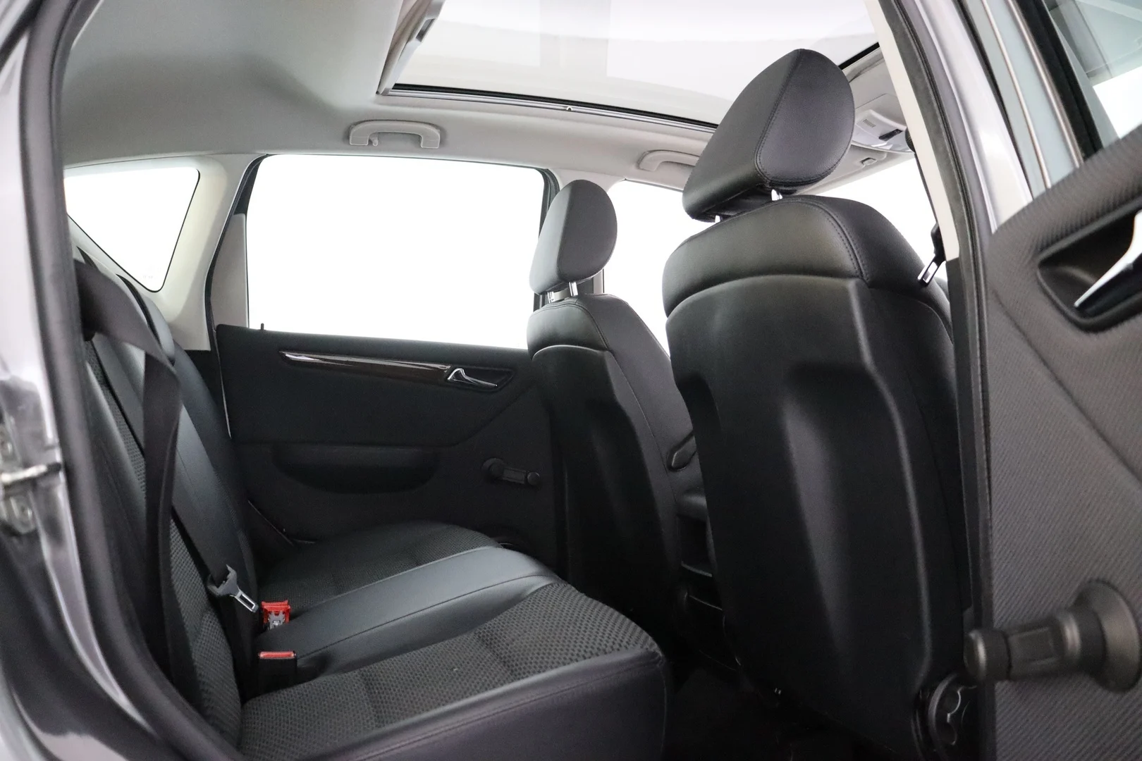 Car Image - 4RRlpbkpJmy4lsslzc40DC
