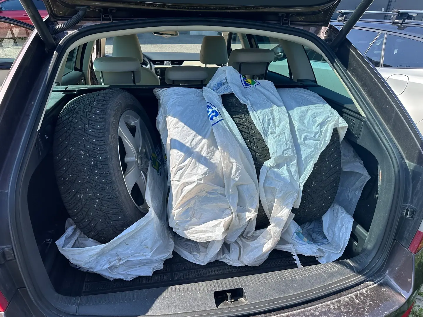 Car Image - 5wYlcnnRpeiJjWCqd7dkGl