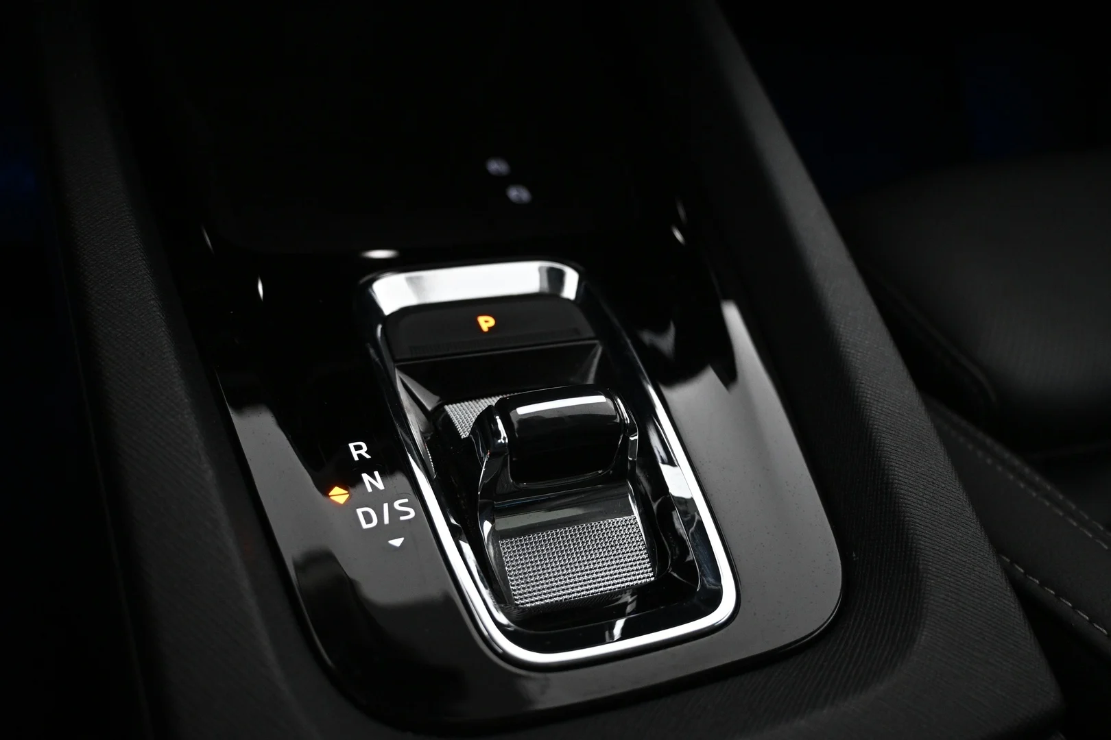 Car Image - 6clsR656LtBQvBN6nY3UTJ