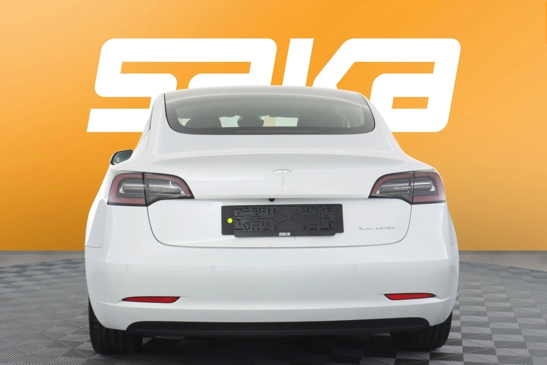 Car Image - 3FOrNanDMgQSqsIxIogaUk