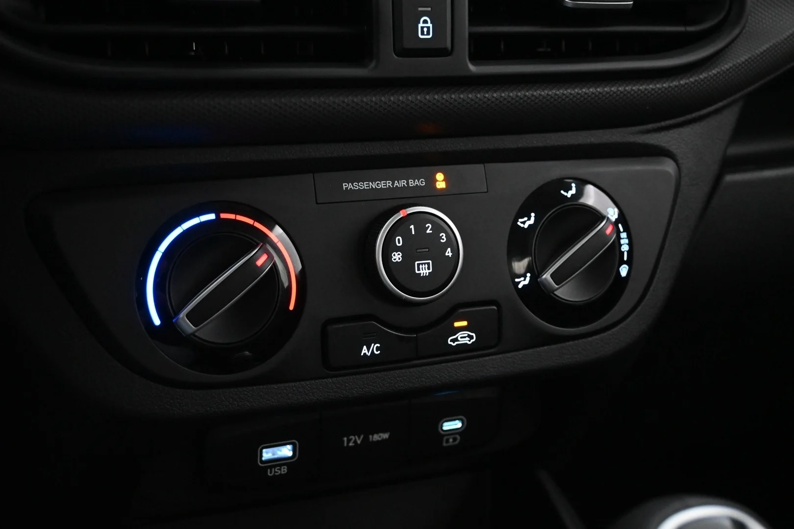 Car Image - RbXx0Usnwr746vQ7mT31y