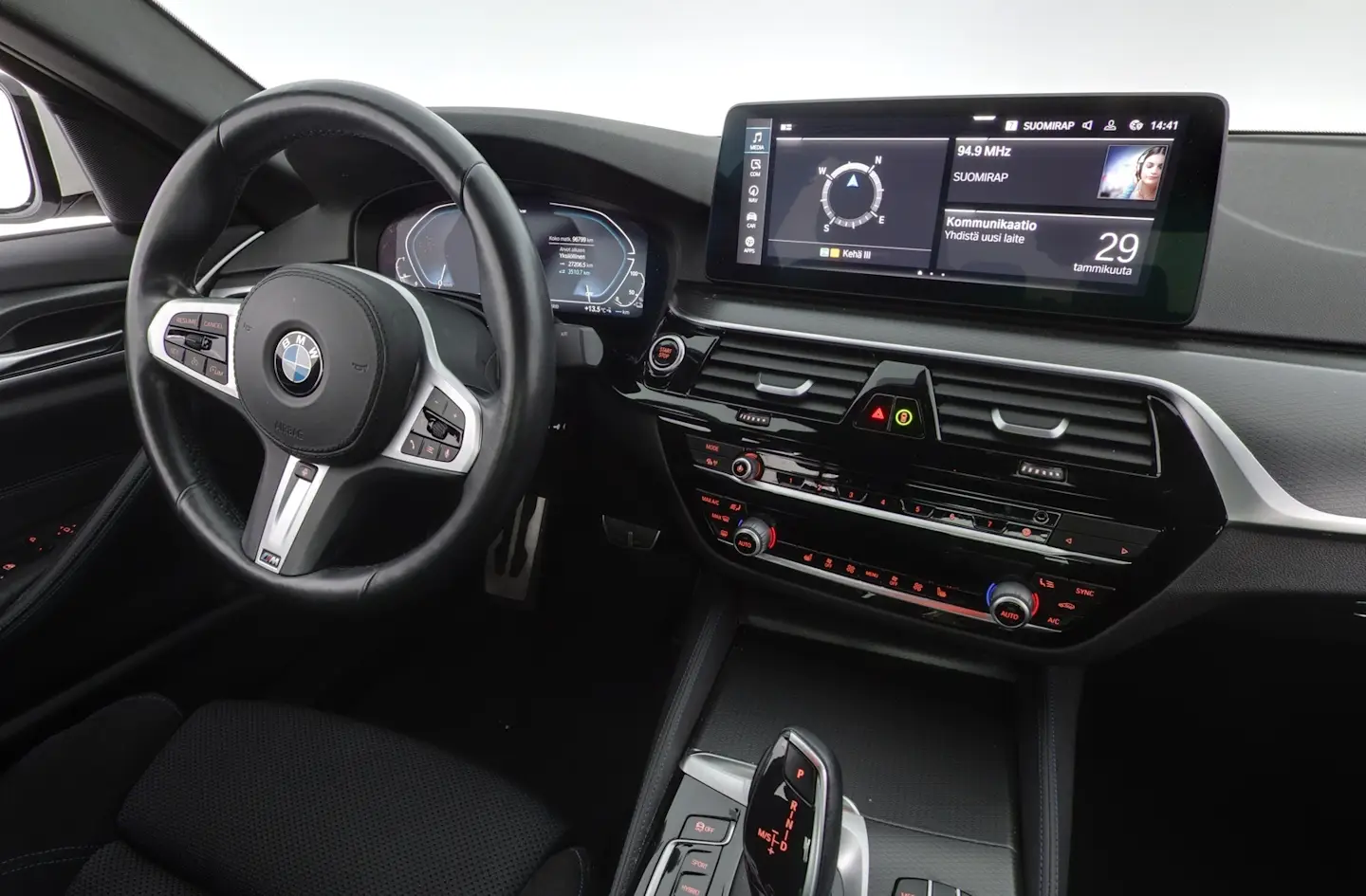 Car Image - 4dlW0SPZk1uF7IrAuai8RL