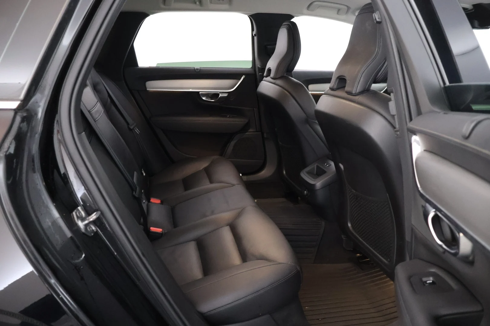 Car Image - 6VsSSDJzZEO7jnM917b9bj