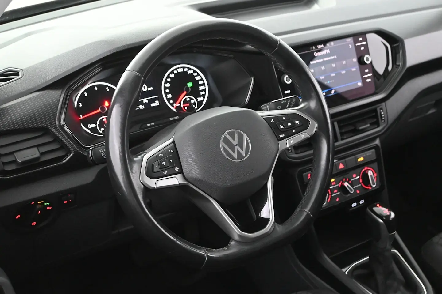 Car Image - 7Lli2guvrM4UqeoSBk7GSK