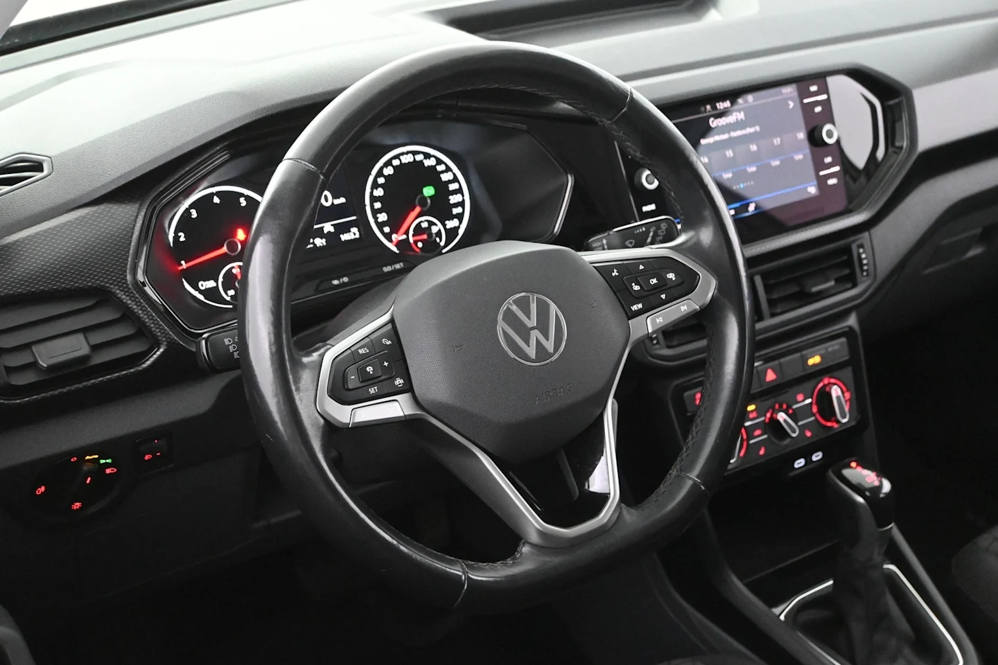 Car Image - 7Lli2guvrM4UqeoSBk7GSK
