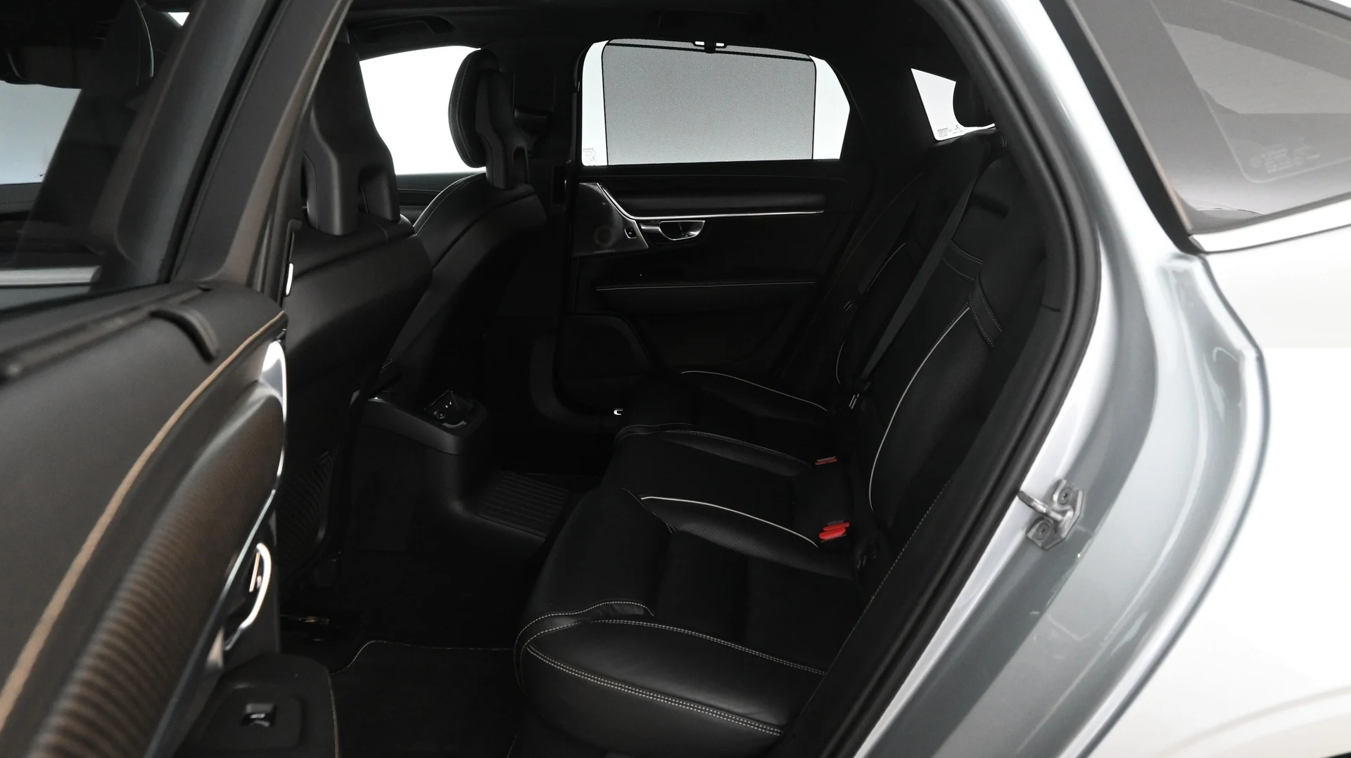 Car Image - GiMbuYobyxQC3NUb0mGVy