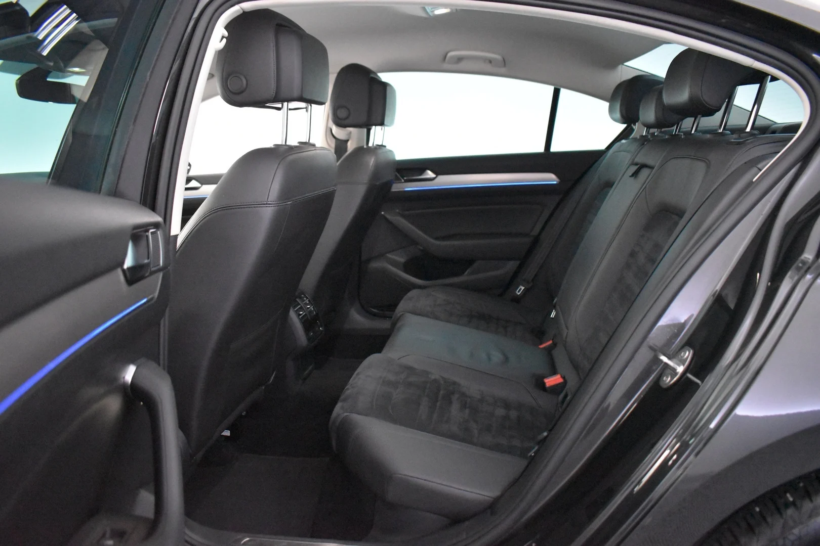 Car Image - 268g7MbaQrVqxbuydFUxkK