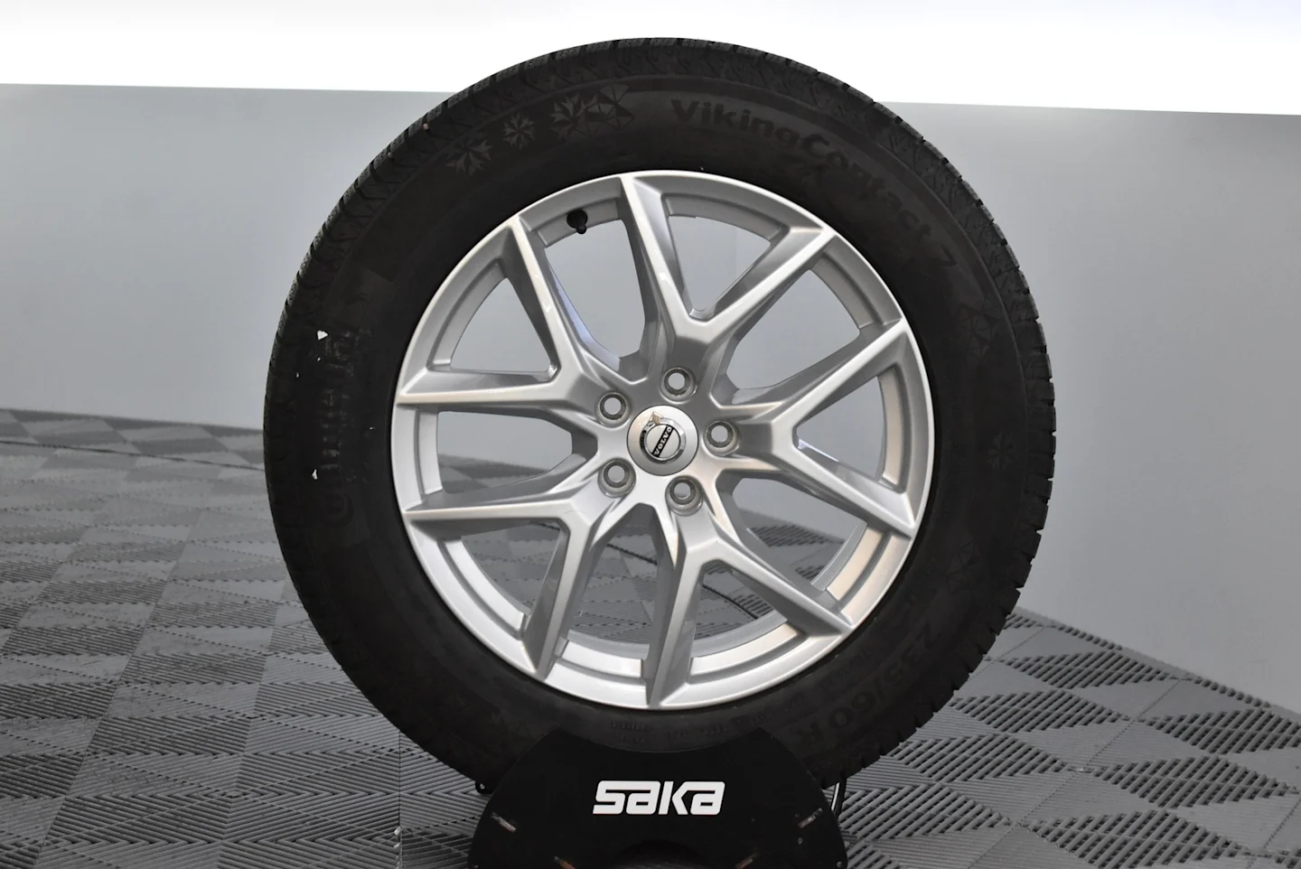 Car Image - 7FLGHfL5KuT5KIyzwWPlTt