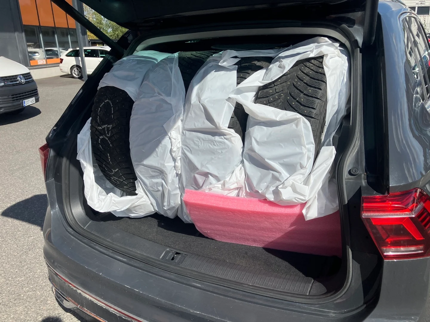 Car Image - 6HfWw7SBqkuv4D0w32uB49