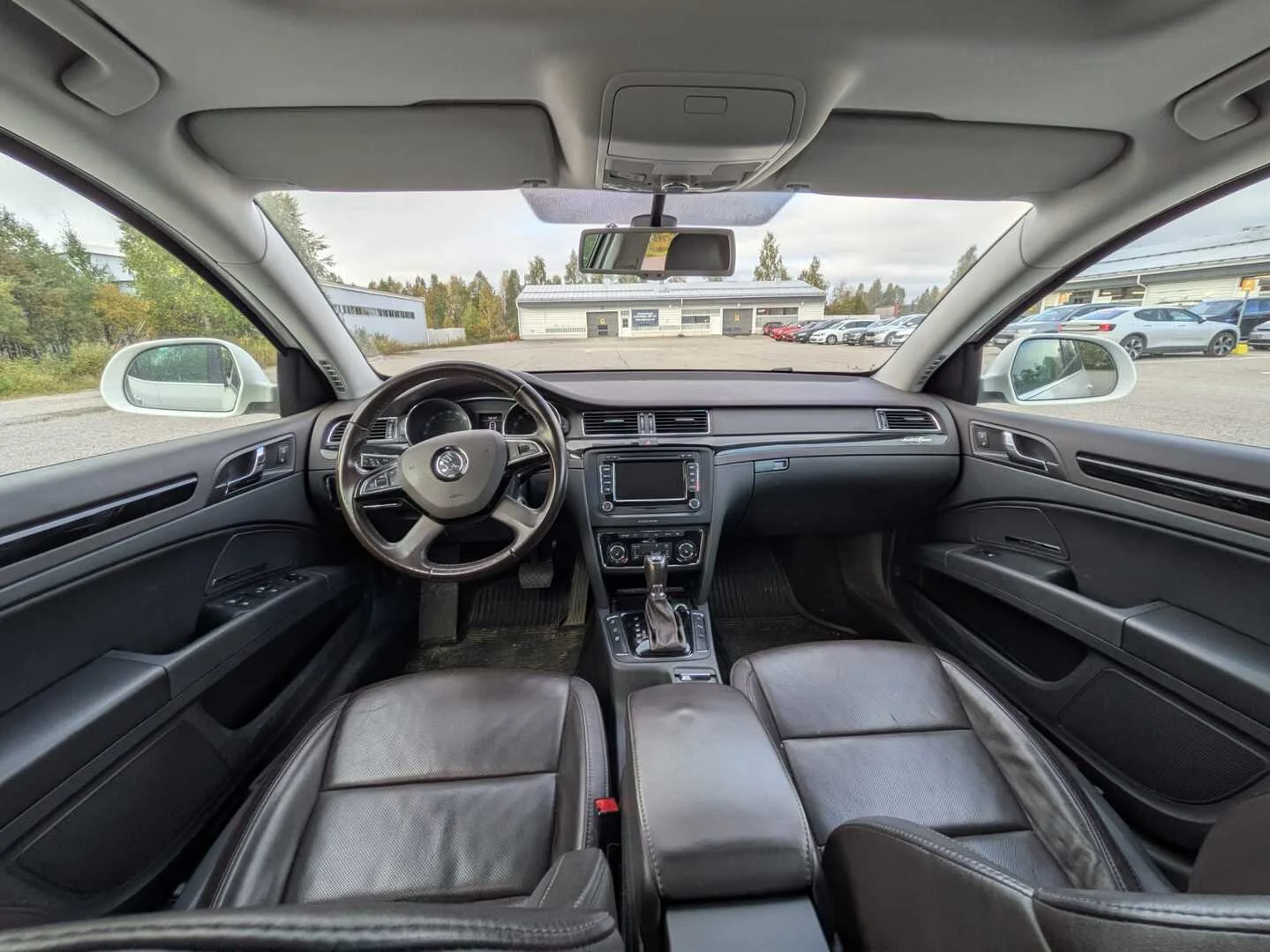 Car Image - 365WyoN4JwXkCKXYop6EzW