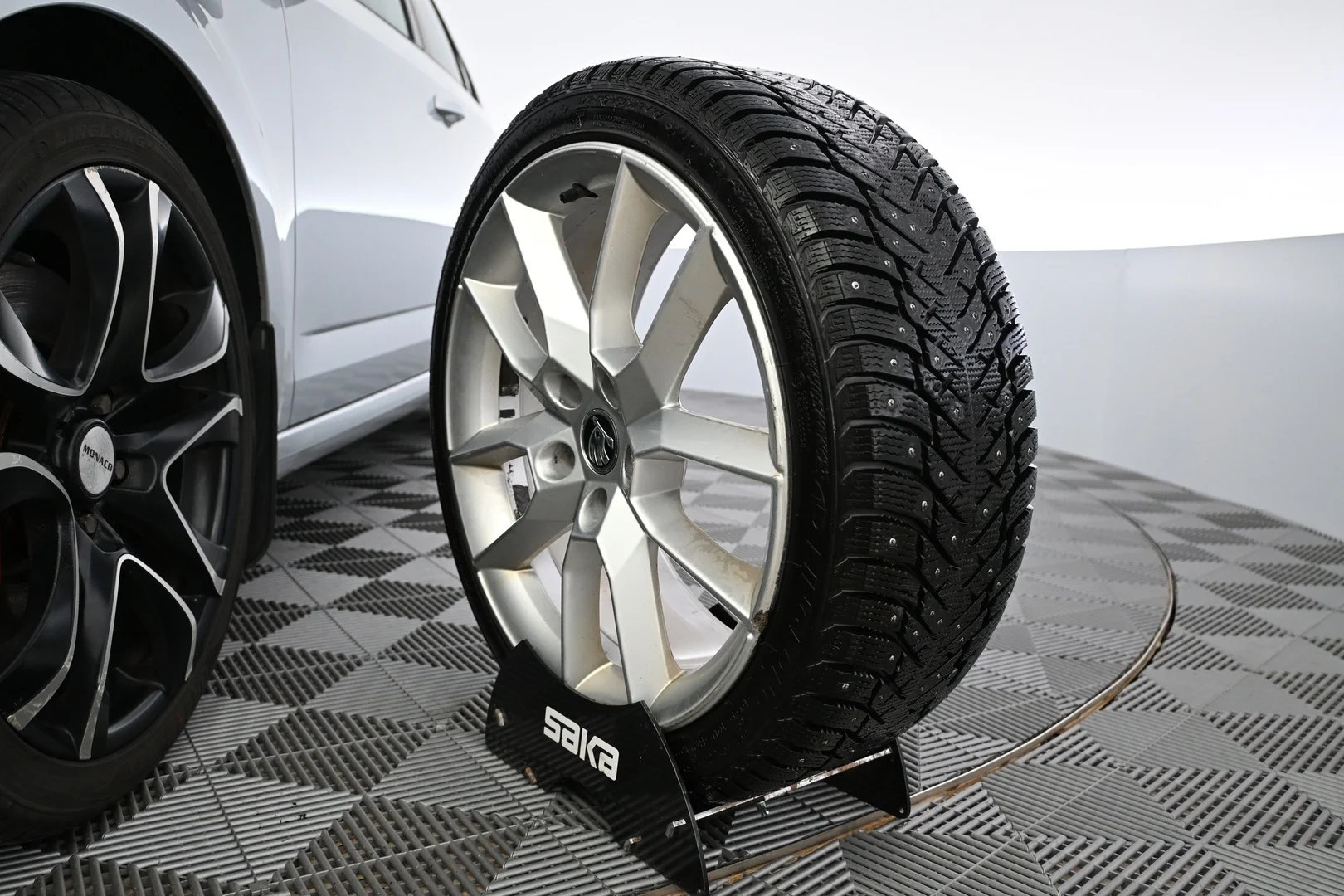 Car Image - 1UXpgKhq8fJFtiT3jXis50