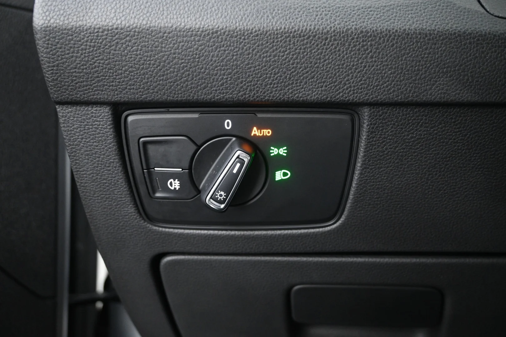 Car Image - 6I9wHIyKtGSjYSJojbTJh3