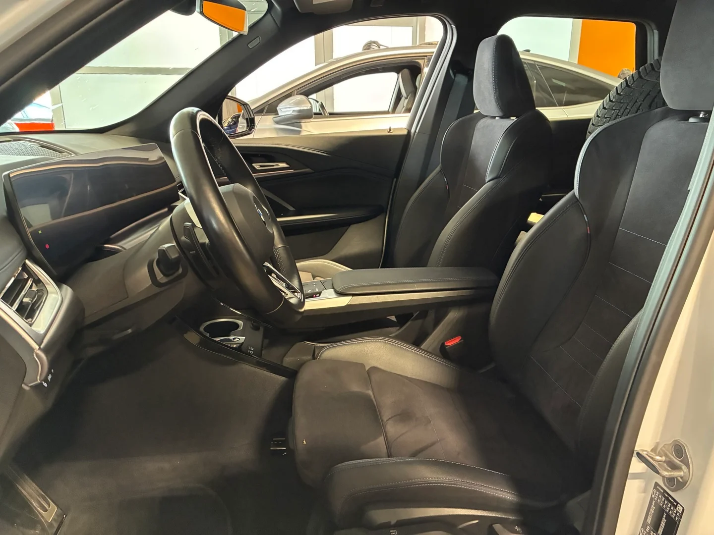 Car Image - 6MaSlYaNXFlEGmUnsLMmOB