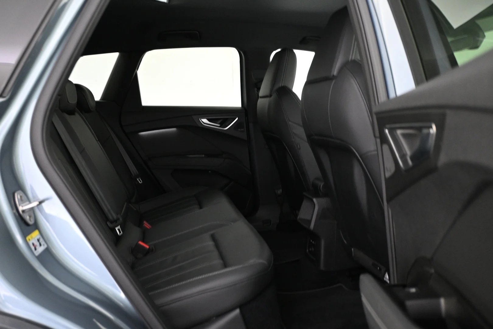 Car Image - kncGjQwLz4GxCVtrK6Ael