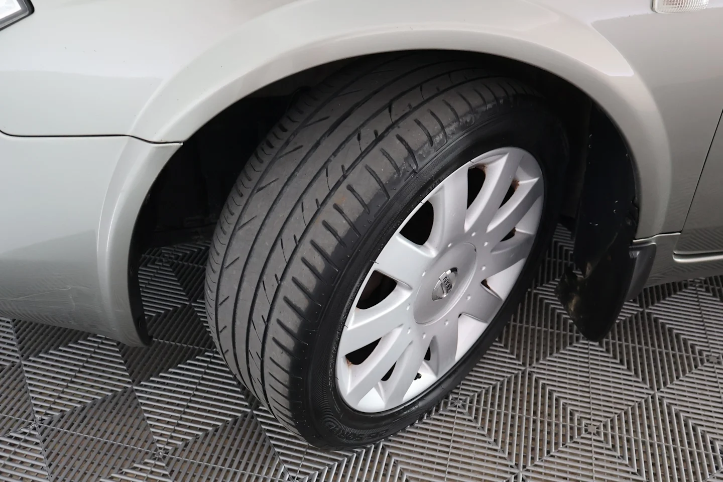 Car Image - mLi8uYu2TgxfeMJyHojNW