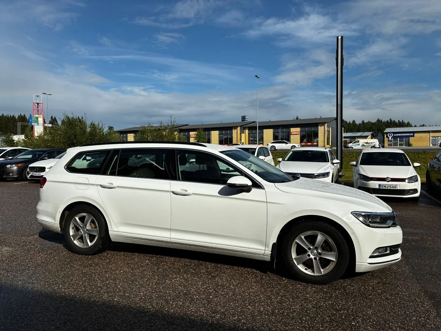 Car Image - 7oIUrBpXVfWHYd6ta6Tabq