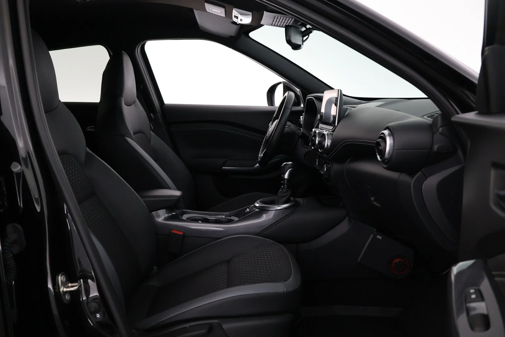Car Image - 9zvIKBB9xqGyw4PYhA5JL