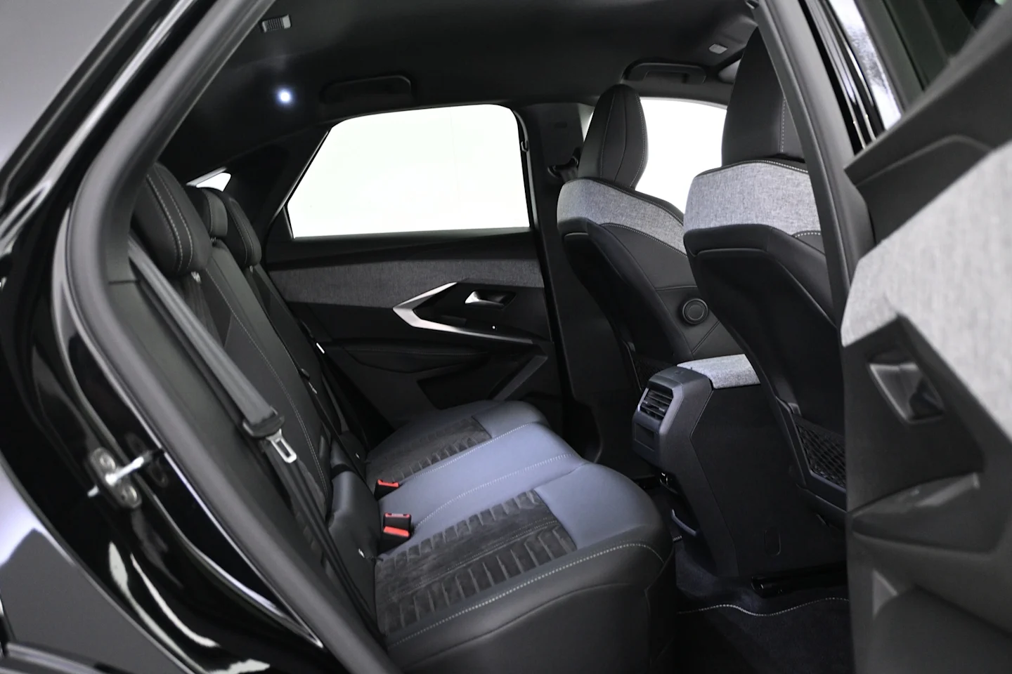 Car Image - 5qbrCaflf2cAsFo2tOqt1p