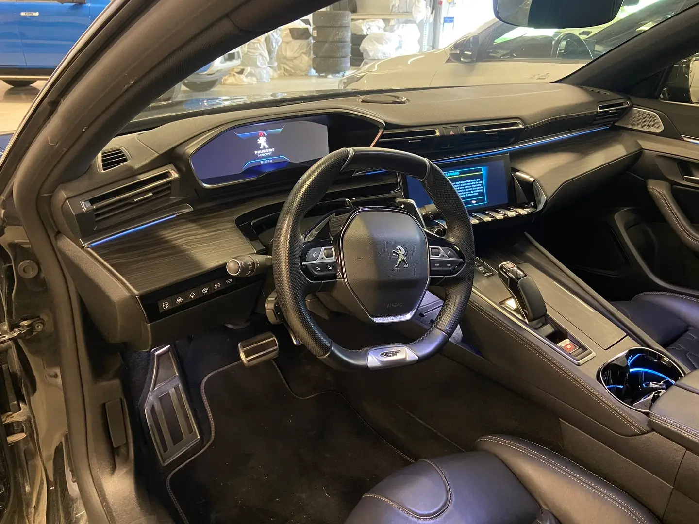 Car Image - 6yn69QwIVBZNQzr3Ewh0hU