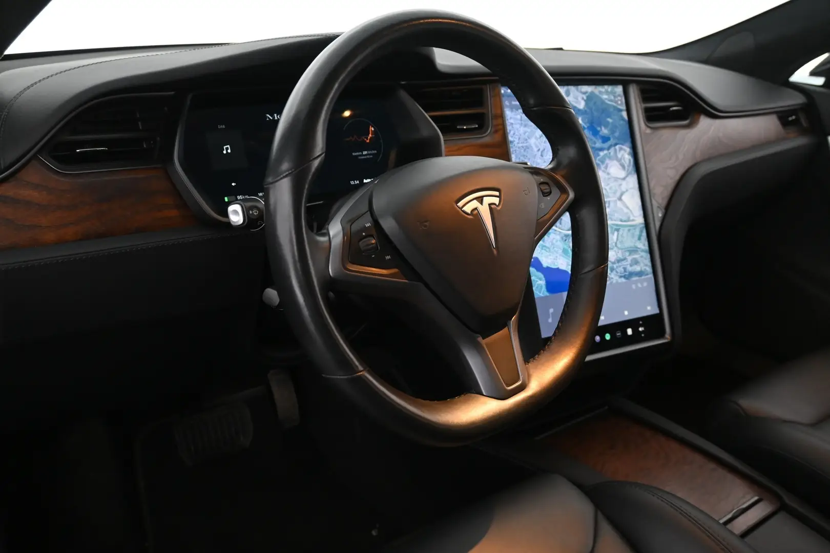 Car Image - 4kI0aekoFCw6uAgjc1TwOT