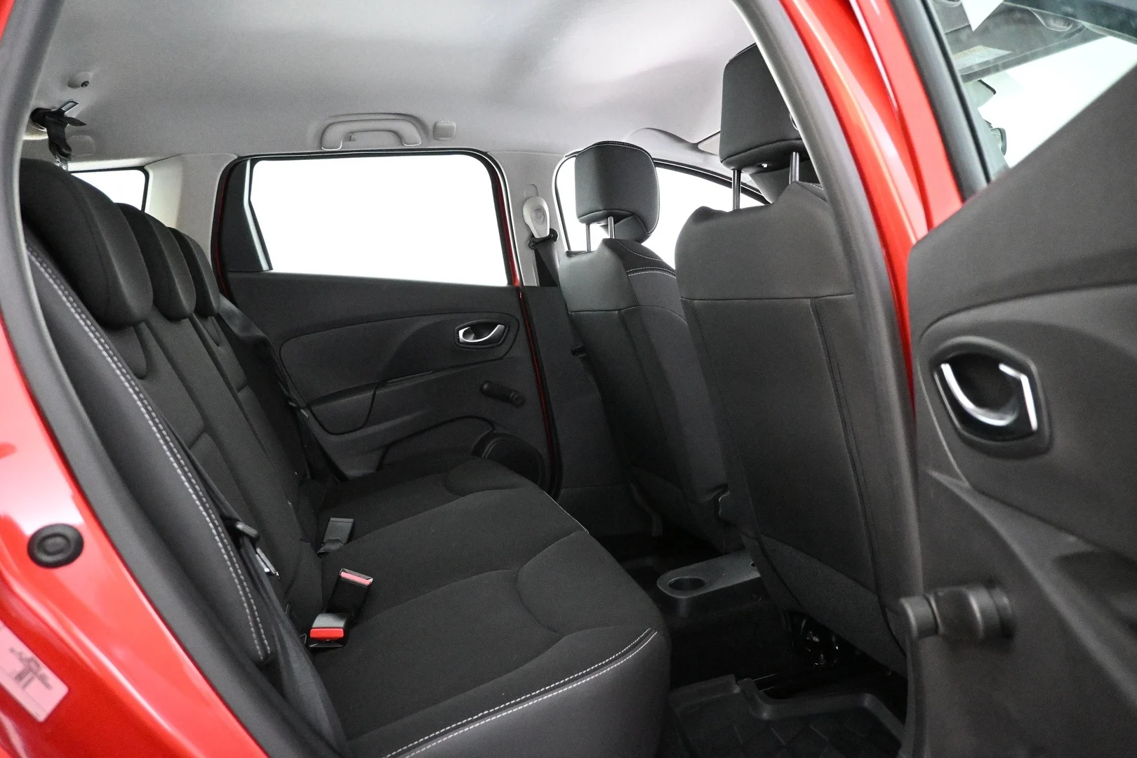 Car Image - 3DyDAn1jRCwSxbebKgs7RX