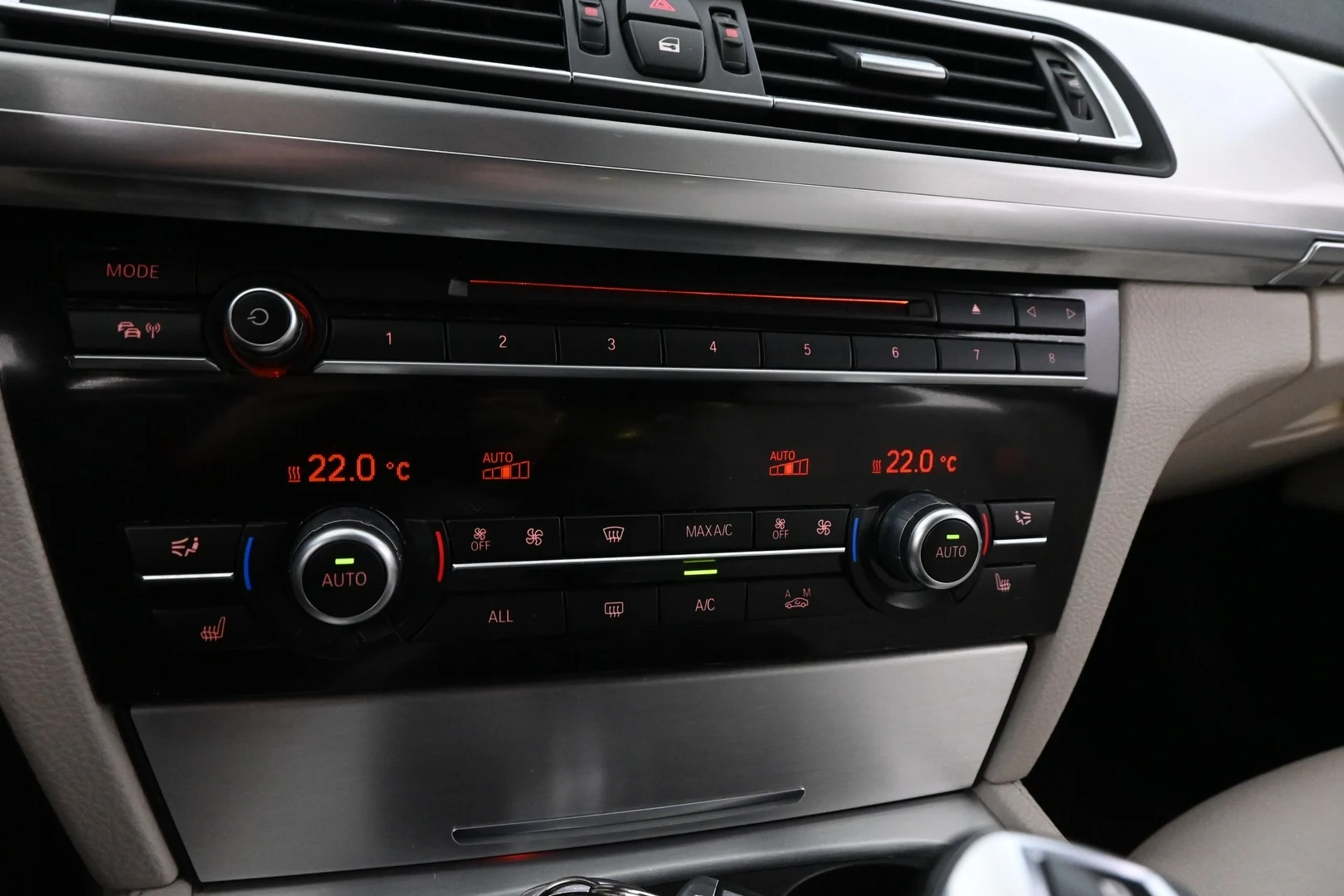 Car Image - 5I69qVt0EjUyJxTT4jmH6w