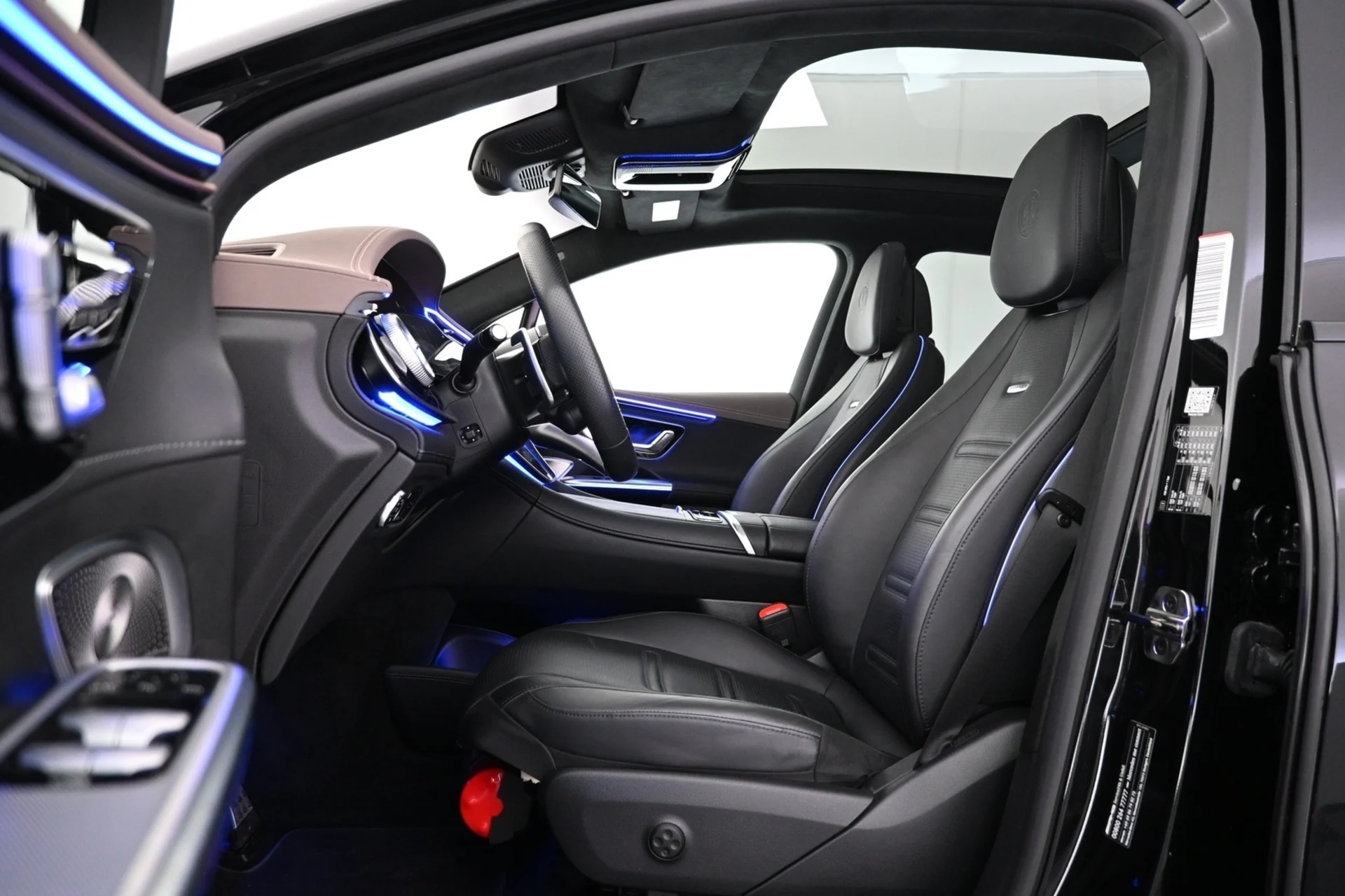 Car Image - 5Q9anwwMq0HcScc3CxXV3G