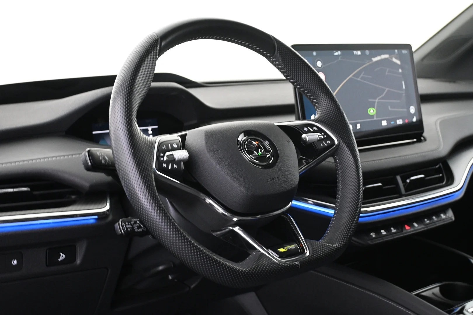 Car Image - 3Rbe9PljX8UAyfrp2WNp7o