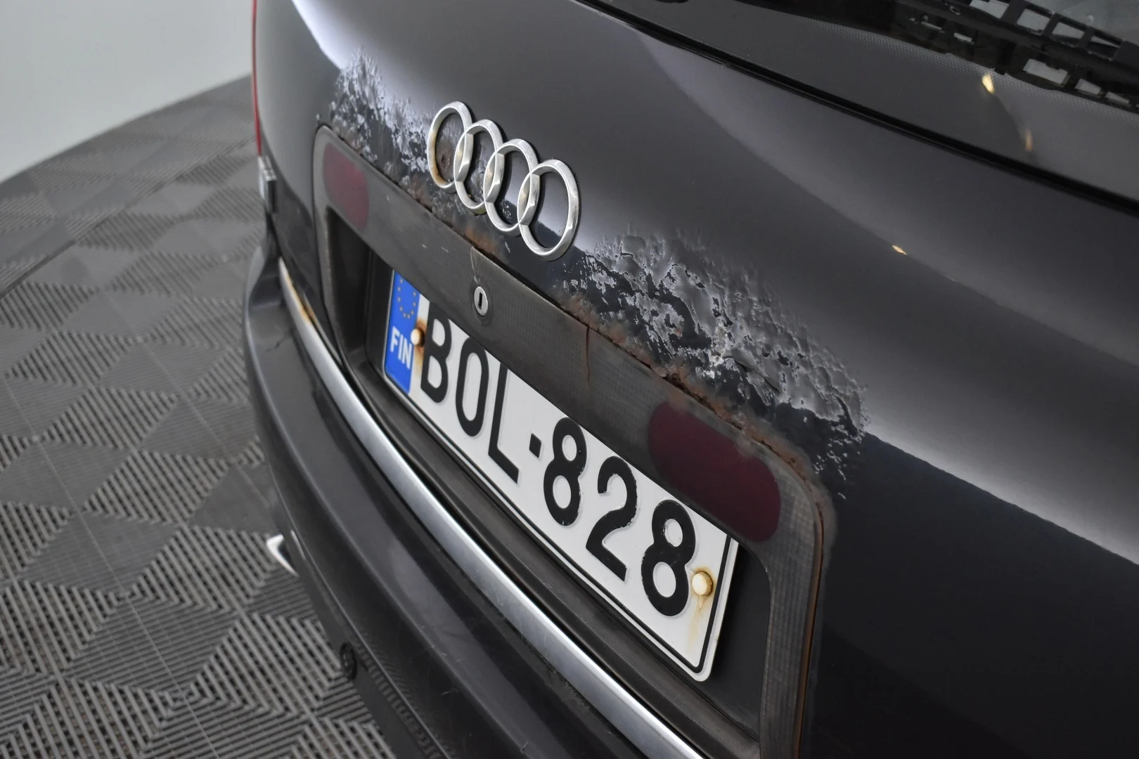 Car Image - 178BOMuO58OZJYNHbwVp7T